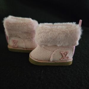 ✨️LABUBU FUR BOOTS PINK